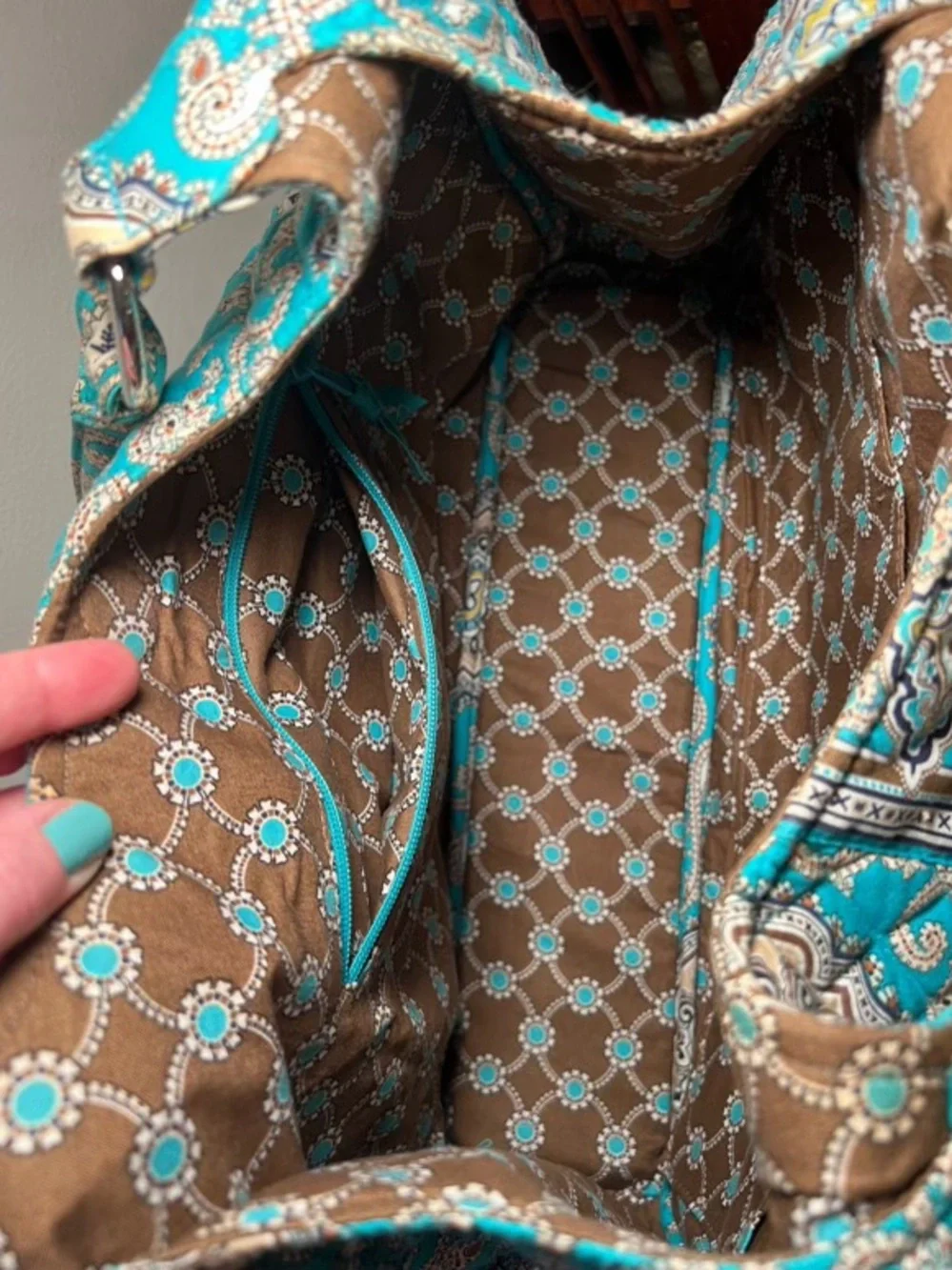 Vera Bradley Hobo Bag Quilted Shoulder Handbag Pockets Blue Turquoise Paisley
